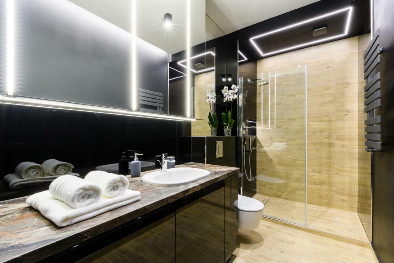 Zlota Luxury Apartments Varsavia Esterno foto