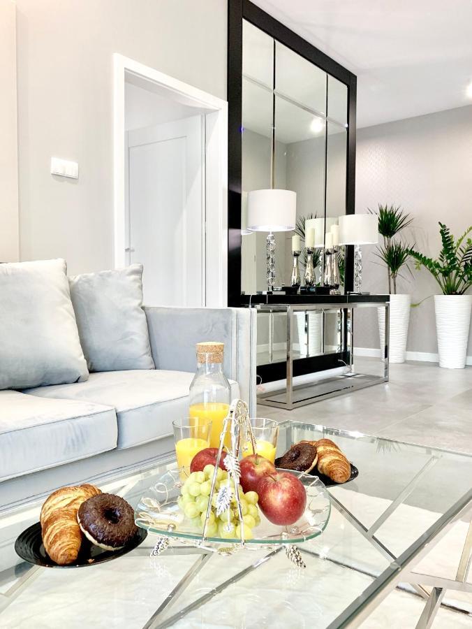 Zlota Luxury Apartments Varsavia Esterno foto