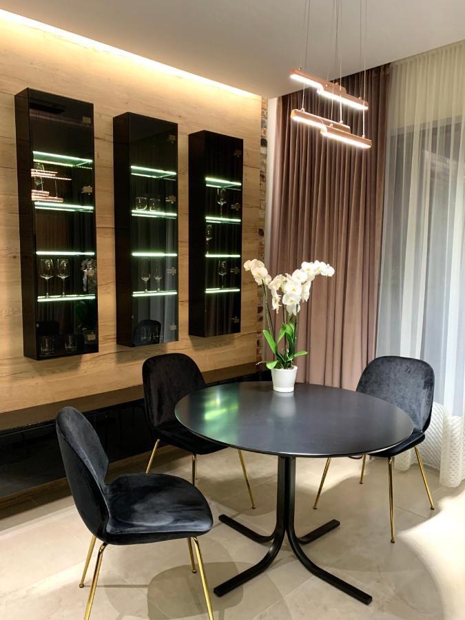 Zlota Luxury Apartments Varsavia Esterno foto