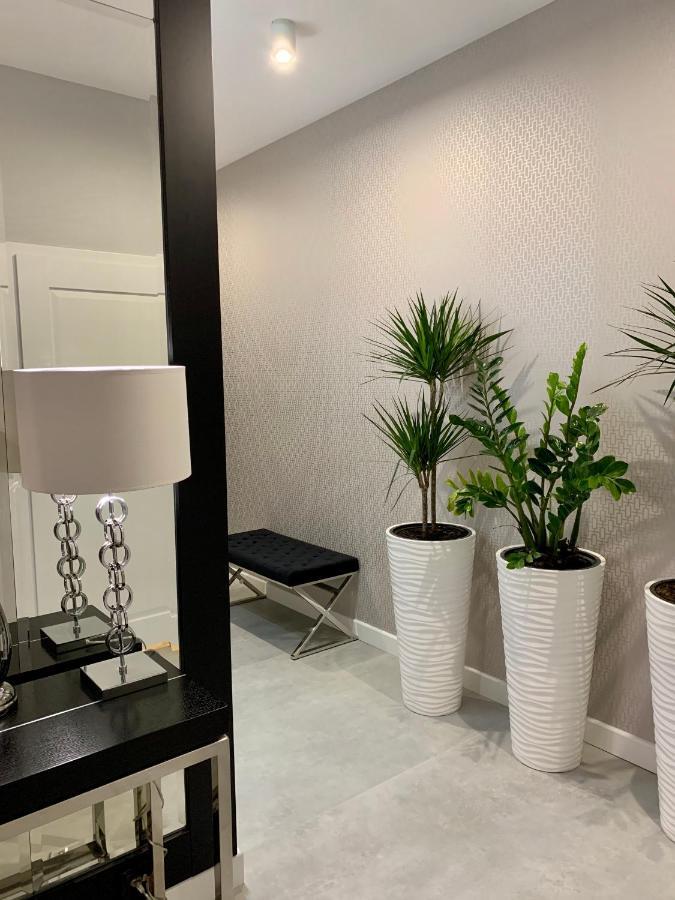 Zlota Luxury Apartments Varsavia Esterno foto